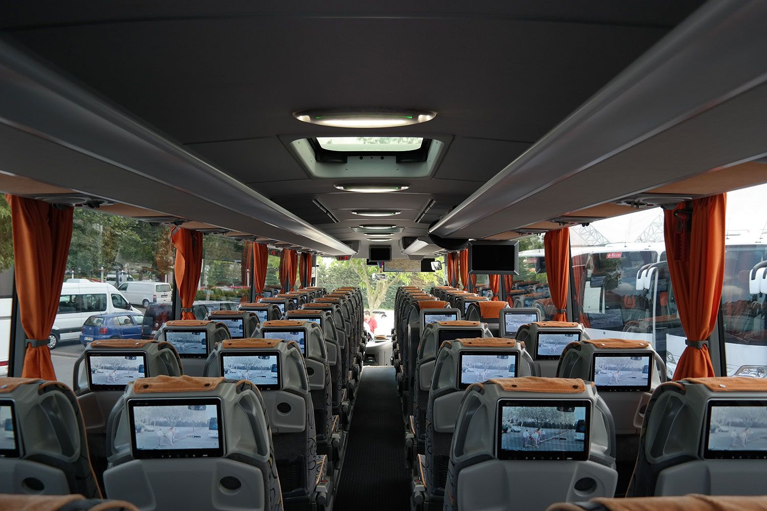 mercedes-02-2 Benz Tourismo 55 seats