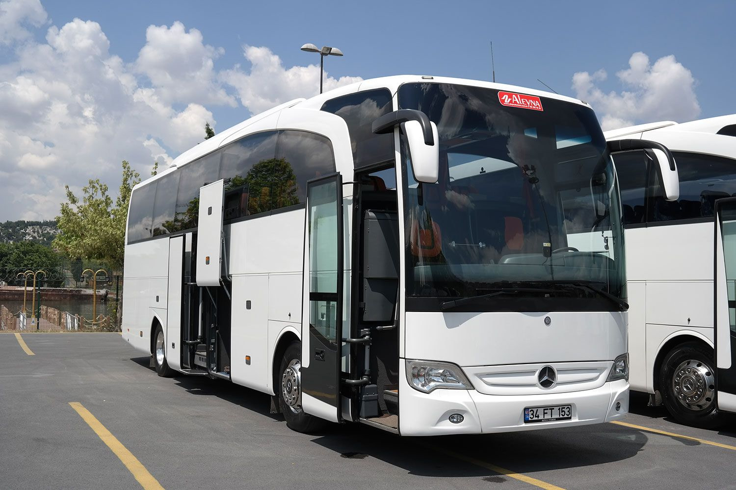 mercedes-01-3 Mercedes Benz travego 46 seats
