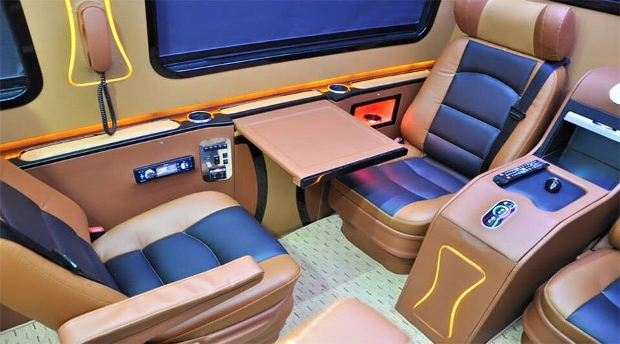 realprivatetours-Luxury-spr Benz Sprinter 12 seats